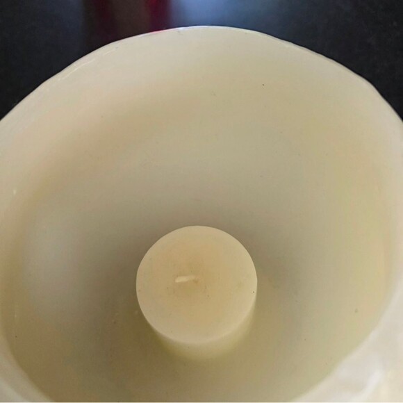 Vintage Hallmark Wax White Built In Candle  Halloween Spooky Ghost NWOT Hollow - Picture 8 of 8